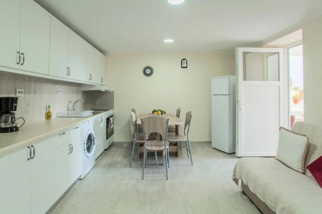 Newly Reconstructed Flat 107Sqm! Apartment Ханя Екстериор снимка
